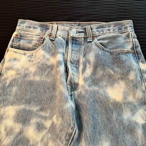 Levi’s 501 Bleach Acid Wash Straight Leg Jeans 32 x 32 with Embroidery READ!